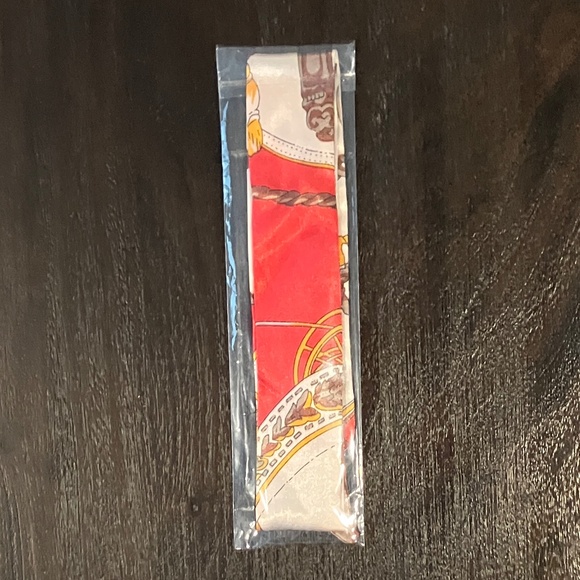 Twilly - Picture 6 of 6